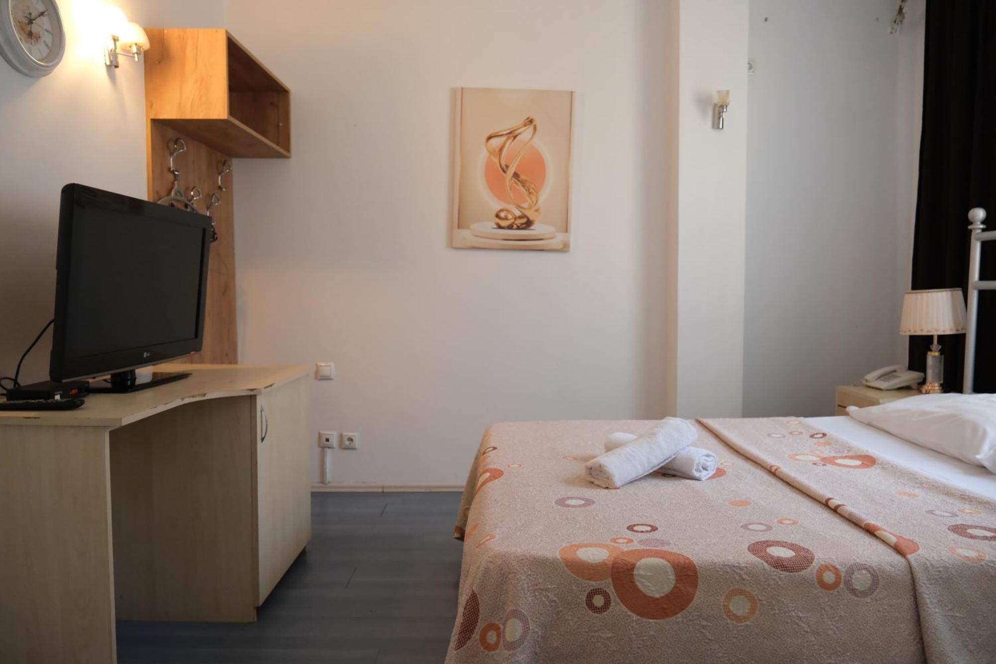 Hotel Sara & Spa Prishtinë Luaran gambar