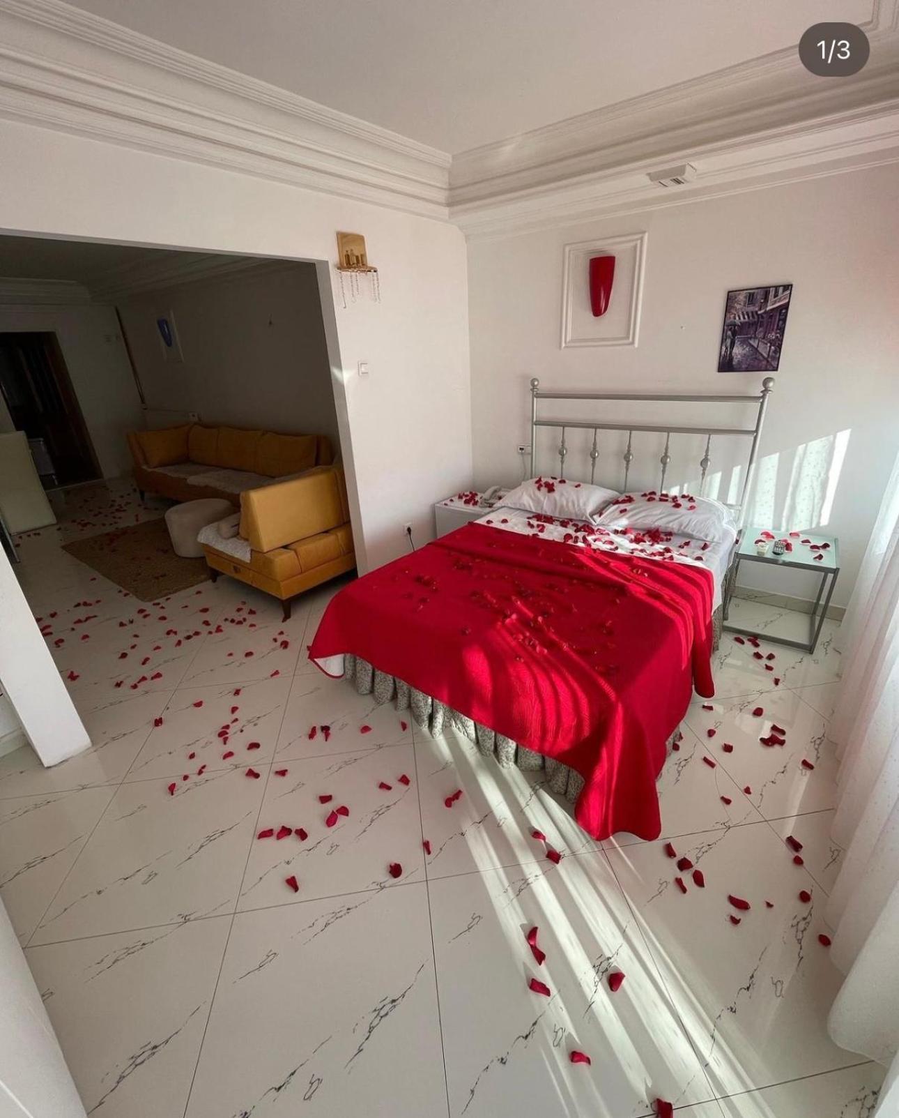 Hotel Sara & Spa Prishtinë Luaran gambar