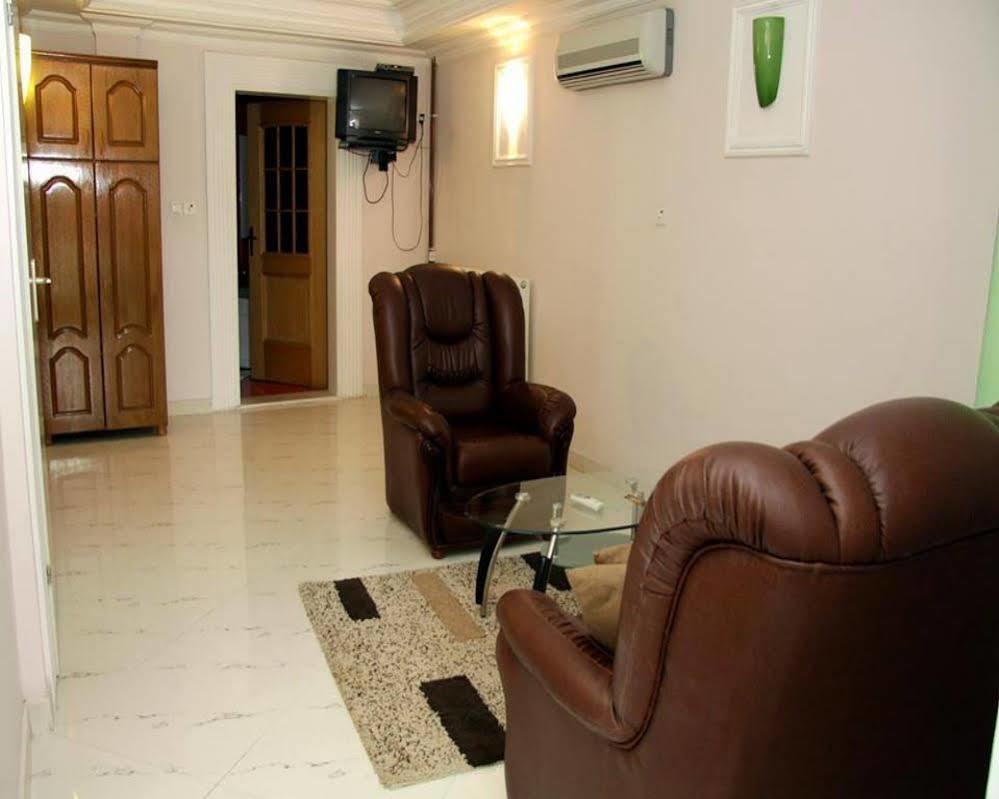 Hotel Sara & Spa Prishtinë Luaran gambar